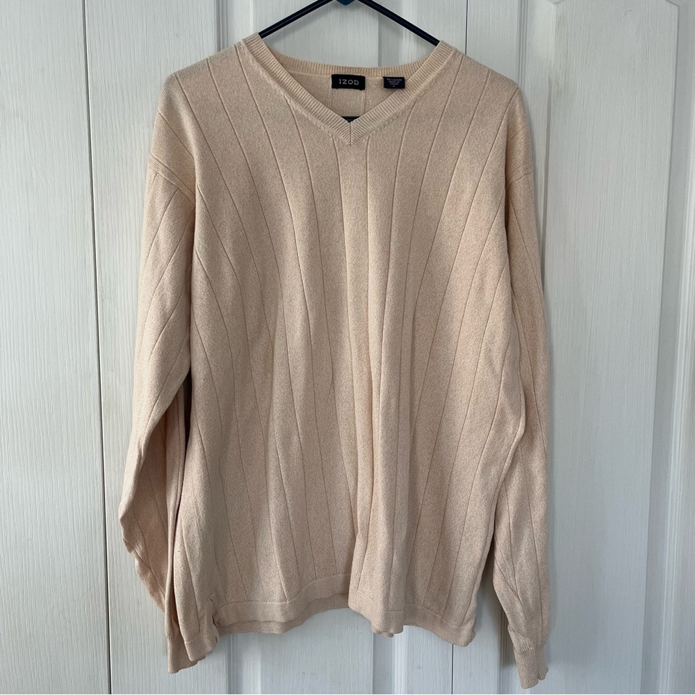 Men’s Izod knit sweater. Camel beige. Size L